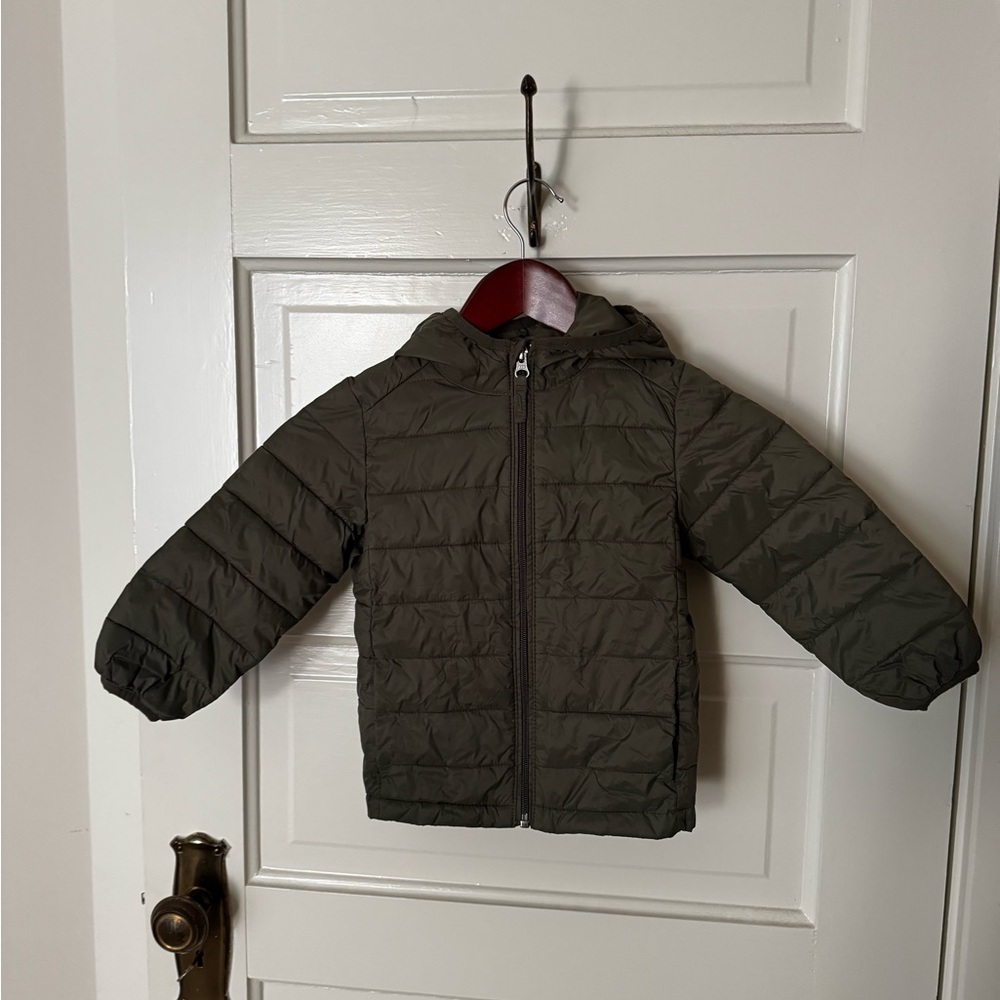 Amazon Essentials Kids Dark Green Puffer Jacket